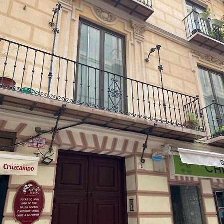 Holidays2Malaga Correo Viejo Next Cathedral Malaga With French Balconies Exterior foto